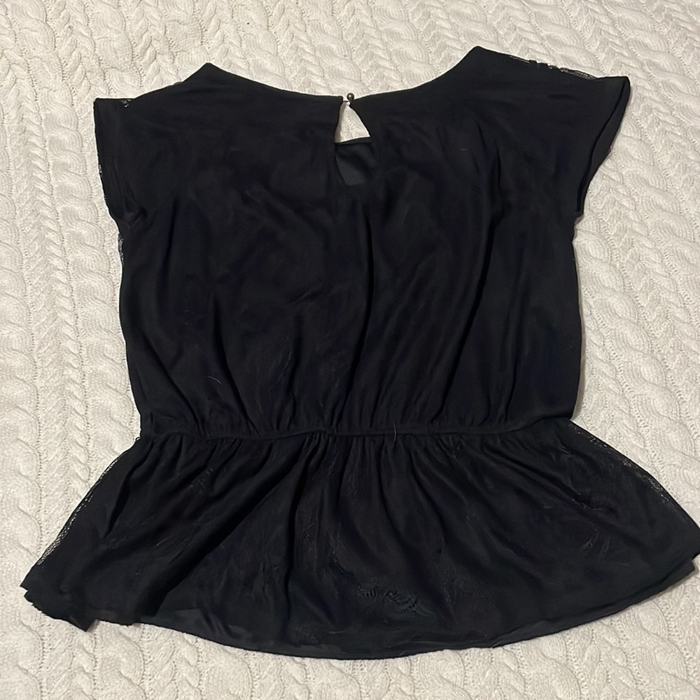Lace top - Picture 2 of 2